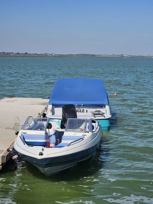 Vând barcă Bayliner
