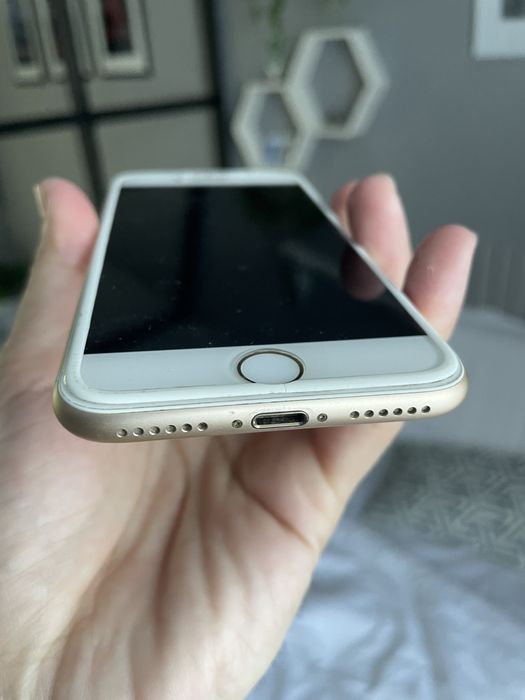 Айфон 6с золотом цвете