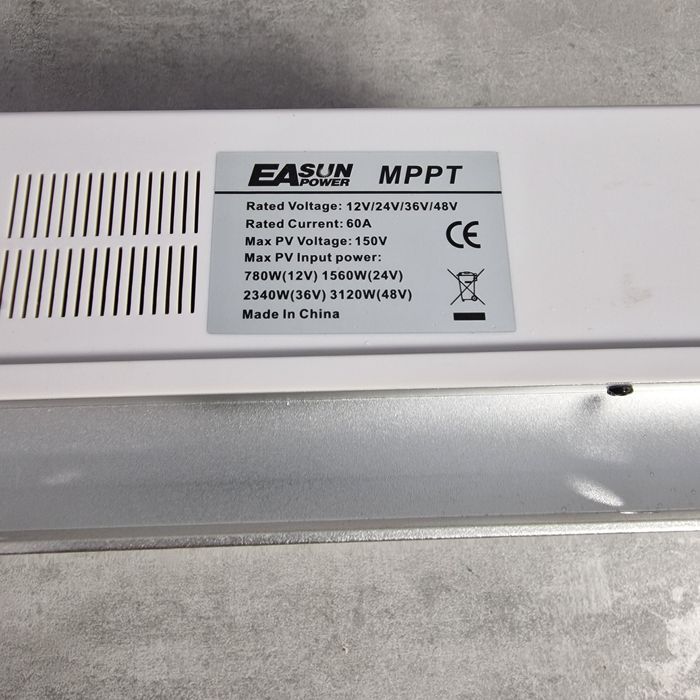 Controler solar Easun 60A ca nou la cutie