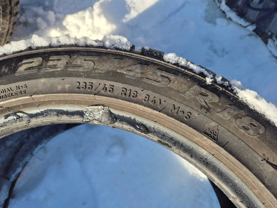 2 Anvelope M+S - 235/45/18 - PIRELLI - Stare F BUNA DOT 2020