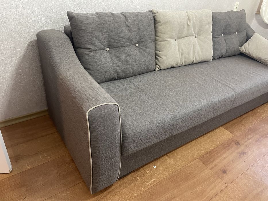 Диван, кровать продам