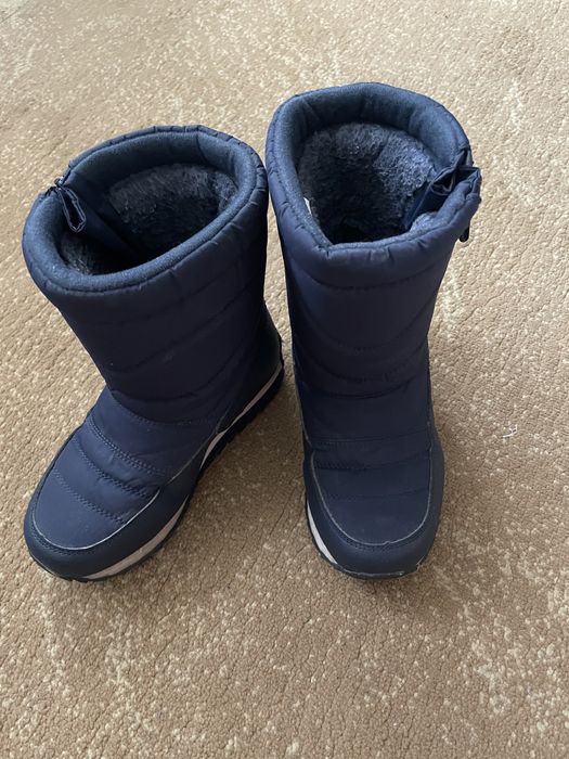 Продам сапожки детские