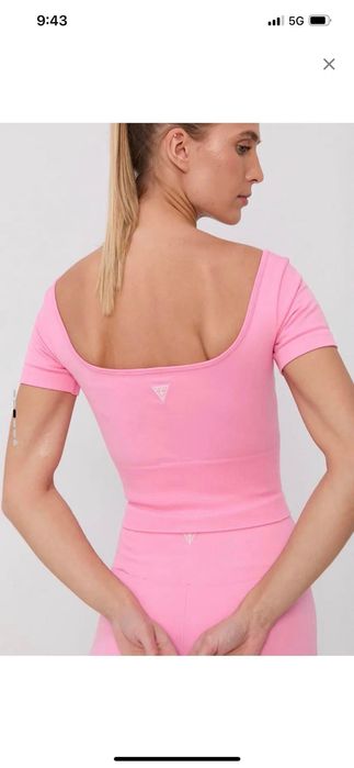 Дамски спортен комплект Guess