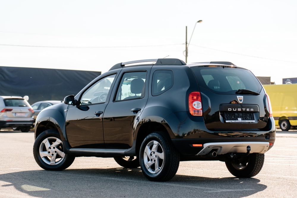 Vând Dacia Duster GPL
