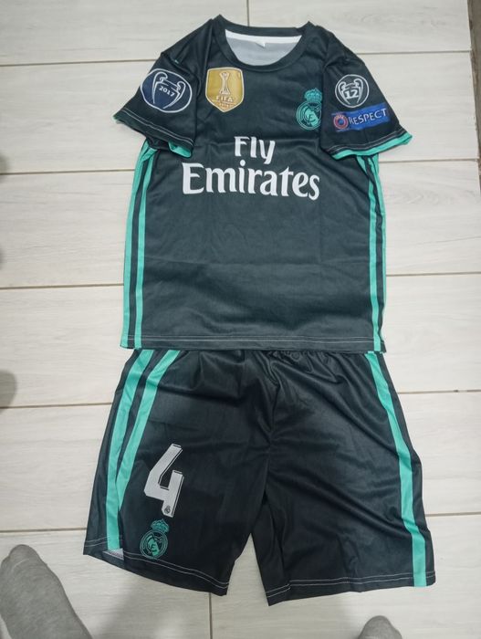 Ретро форма Реал Мадрид