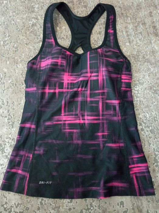 одежда отдаю за 3500 каждая!