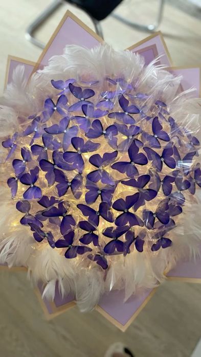 Buket babochka kapalakli gul, Vazdushniy Sharlar Uchar sharlar Geliviy