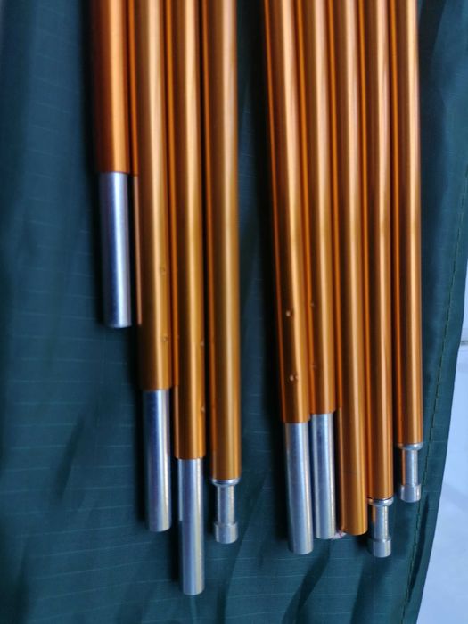 Продавам чисто нови качествени алуминиеви рейки за палатка