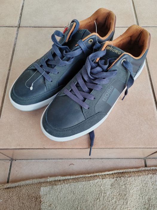 Adidași Bjorn 43 noi