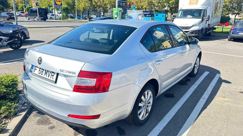 SKODA Octavia 2015 — imagine 5