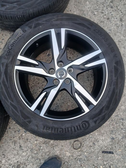 Jante bicolore 235 55 18 5 x 108 continental bolvo xc 40 v 90