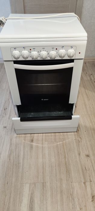 Продам электроплиту