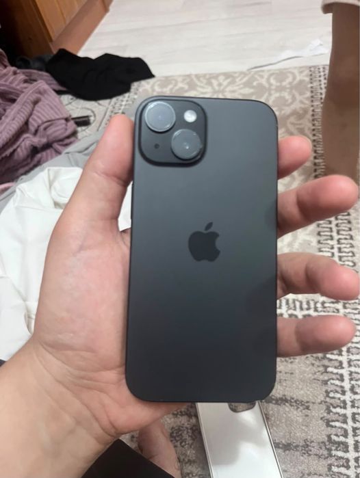 iPhone 15.