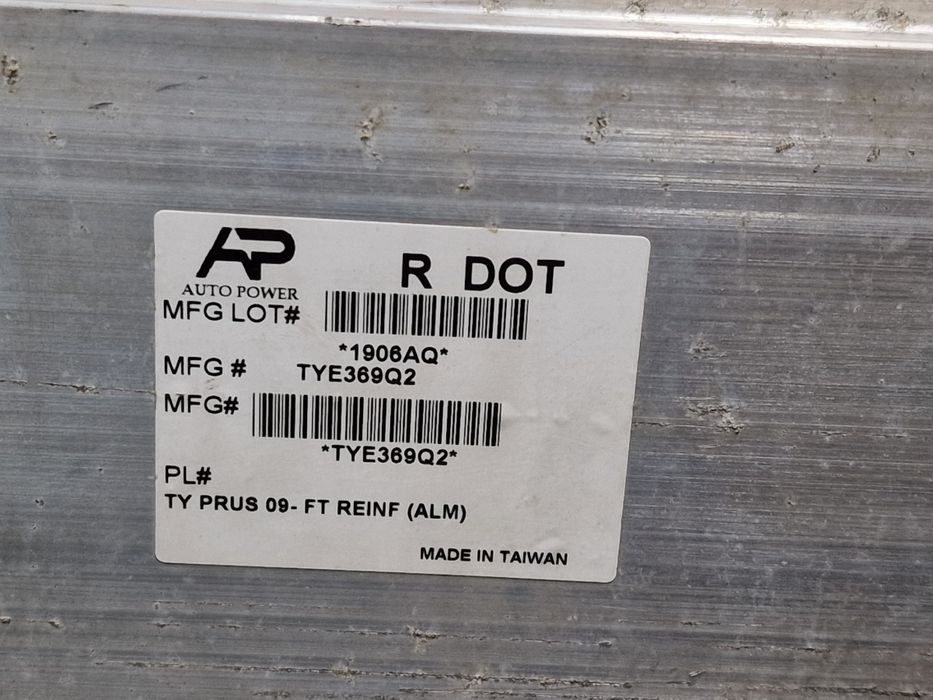 Armatura bara fata TOYOTA PRIUS _W3_ 2008 - >1.8 Hybrid 2ZR-FXE 520214