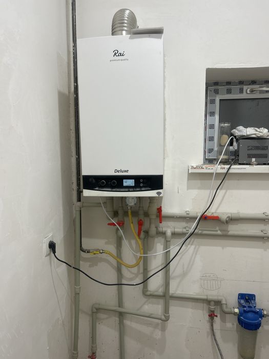 Газовый котел. Настенный котелы 200кв, 400кв