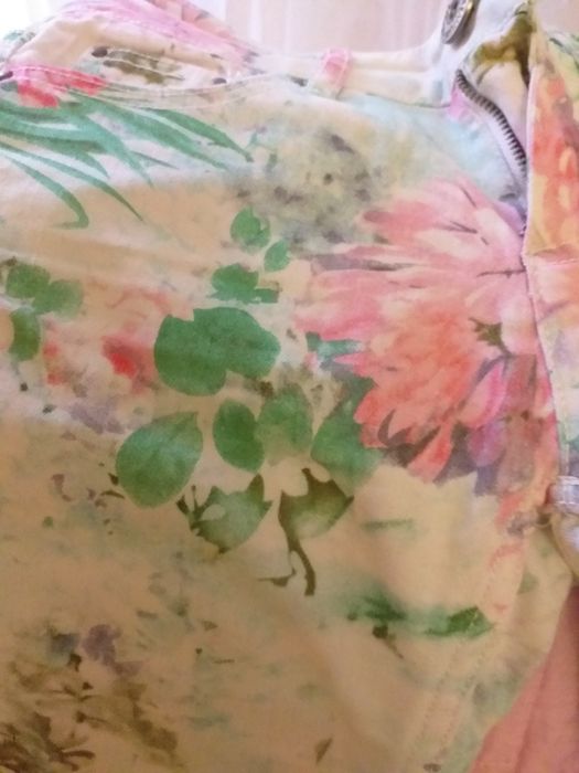 Продам летние джинсы