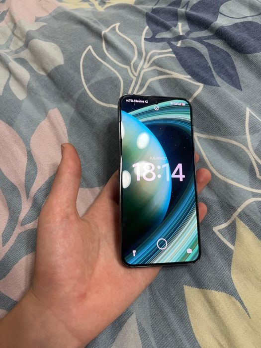 Продам Xiaomi 14