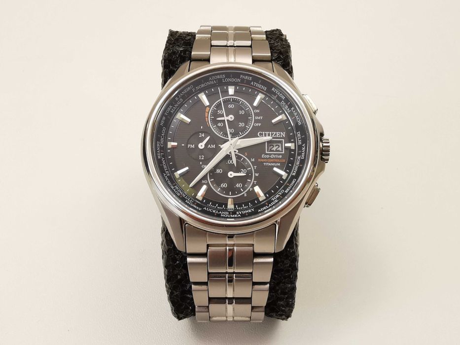 Citizen Eco-Drive Radio Controlled Titanium AT8130-56E мъжки часовник със соларно захранване, сапфир кристал и изработен от титан