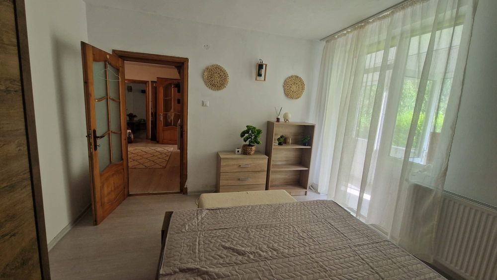 Închiriez apartament 2 cam