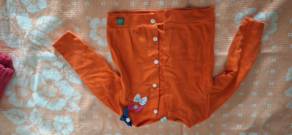 Продам кофточки на осень до 5 лет