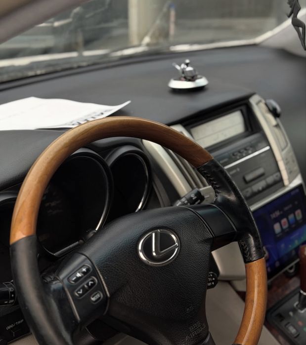 Продам Lexus RX 350