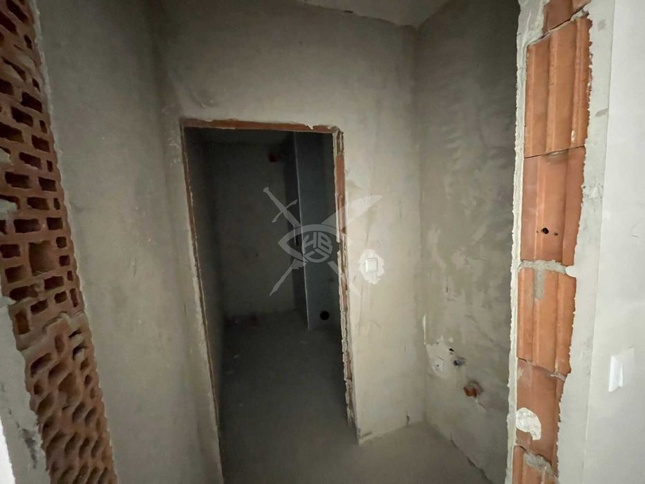 Продава се Двустаен апартамент в София, Хладилника - 80 кв.м за 931 €/кв.м - Снимка #5