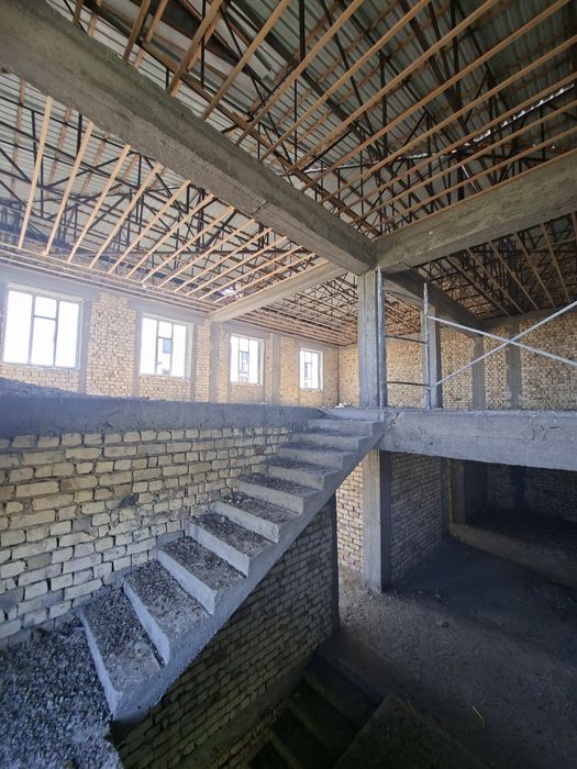 Qiziltepada bino sotiladi