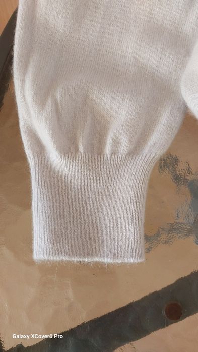 Дамски пуловер .100% кашмир. размер XL/L.