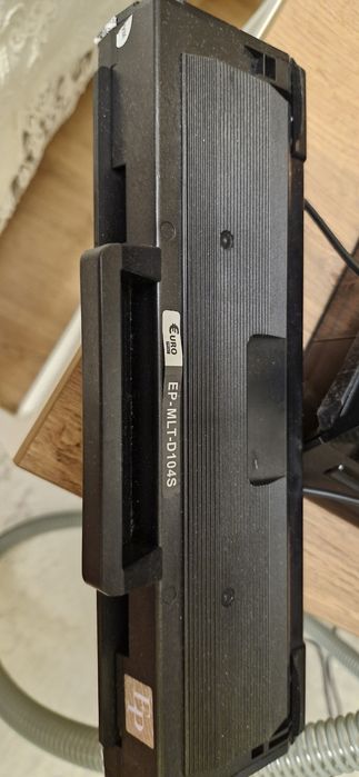 Продам картридж ддя принтера