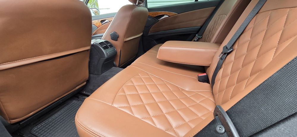 Mercedes-Benz E220cdi Manual