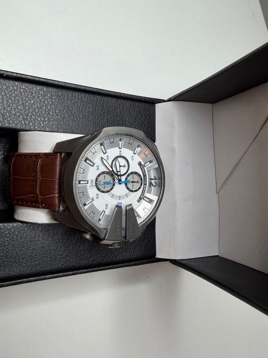 Часы Diesel серии Mega chief