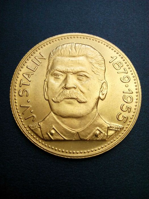 плакети и медали