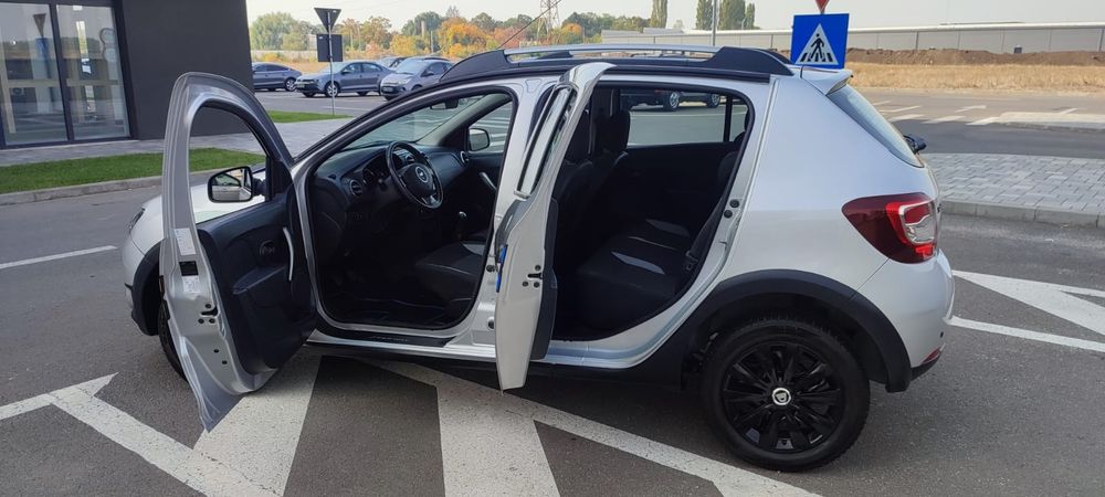 Dacia Sandero Stepway an 2015 .mot 1.5 dci.euro 6.