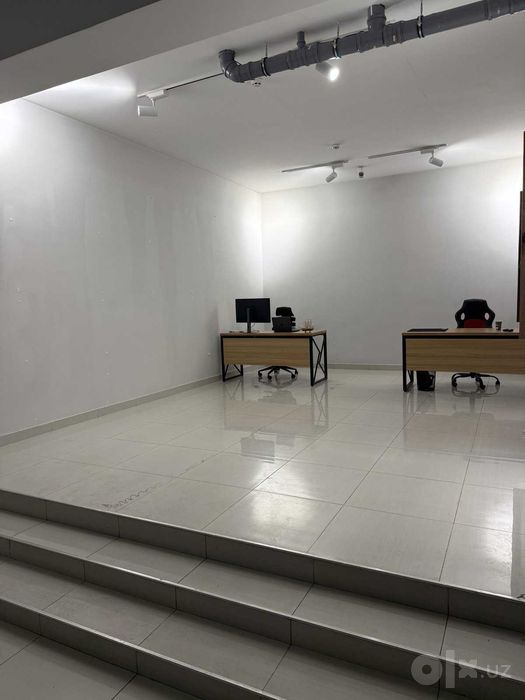 Аренда 1 этажа 180 м², 1 линия, Юнусабад — 2000$