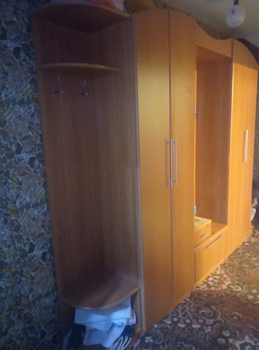 Продам зеркало или прихожку