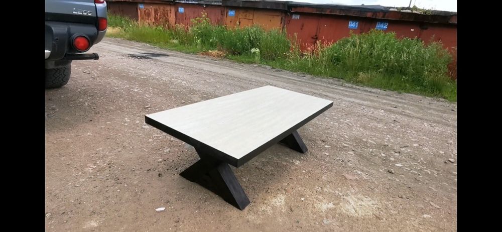 Столы журнальные из дерева
