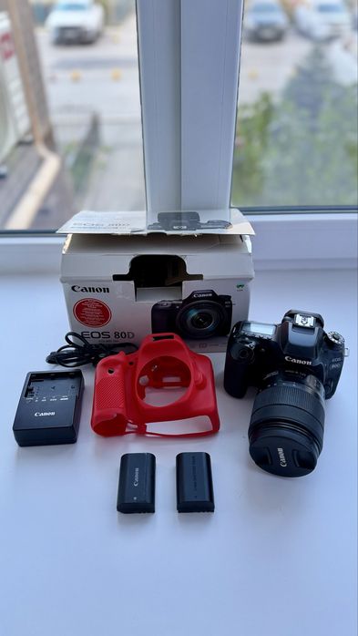 Срочна Продам Canon 80 d