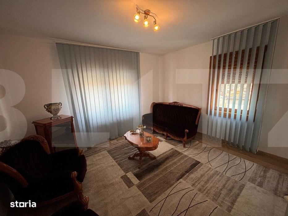 Casa moderna, cu sauna, 7 camere, pompa de caldura si panouri fotovolt