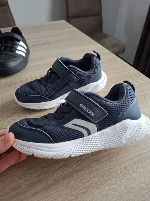 Adidași baieti mărimea 31