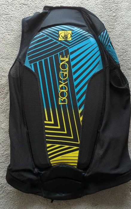 Протекторна жилетка Body Glove 10/12 за всякакви екстремни спортове