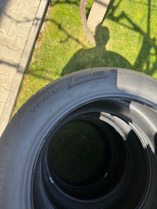 Летни гуми 235/50R19