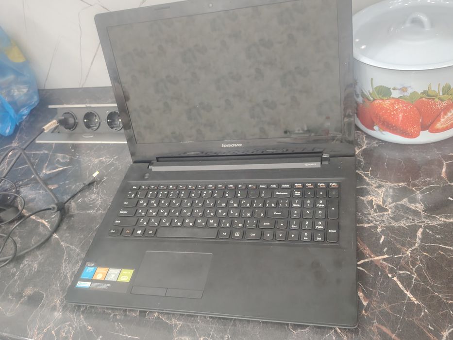 Ноутбук сатылады