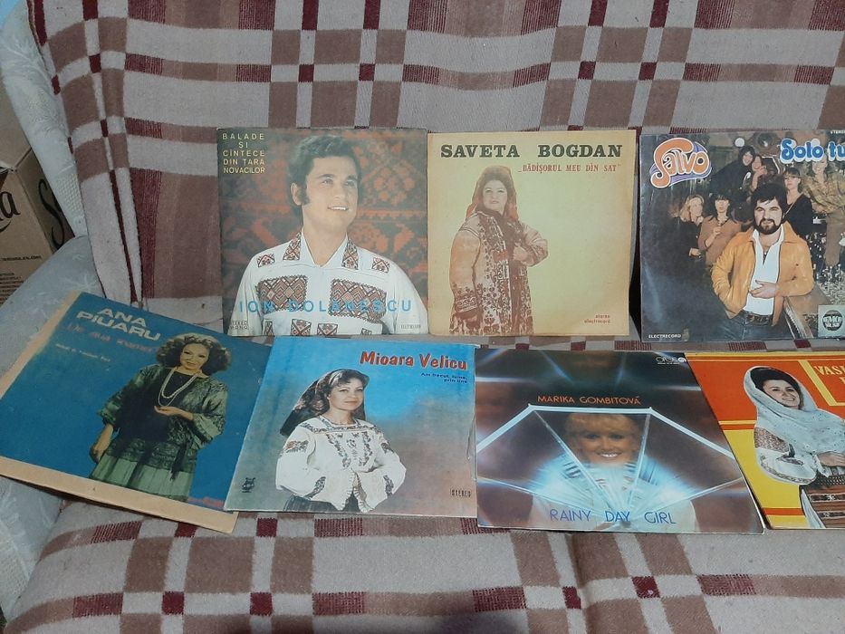 Vând plăci de pick up în stare bună vechi