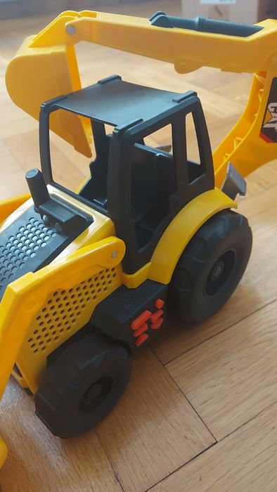 Трактор с батерии движащ се