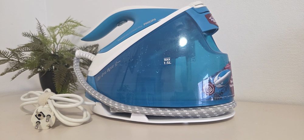 Statie de calcat cu abur Philips PerfectCare Compact Plus GC7920/20