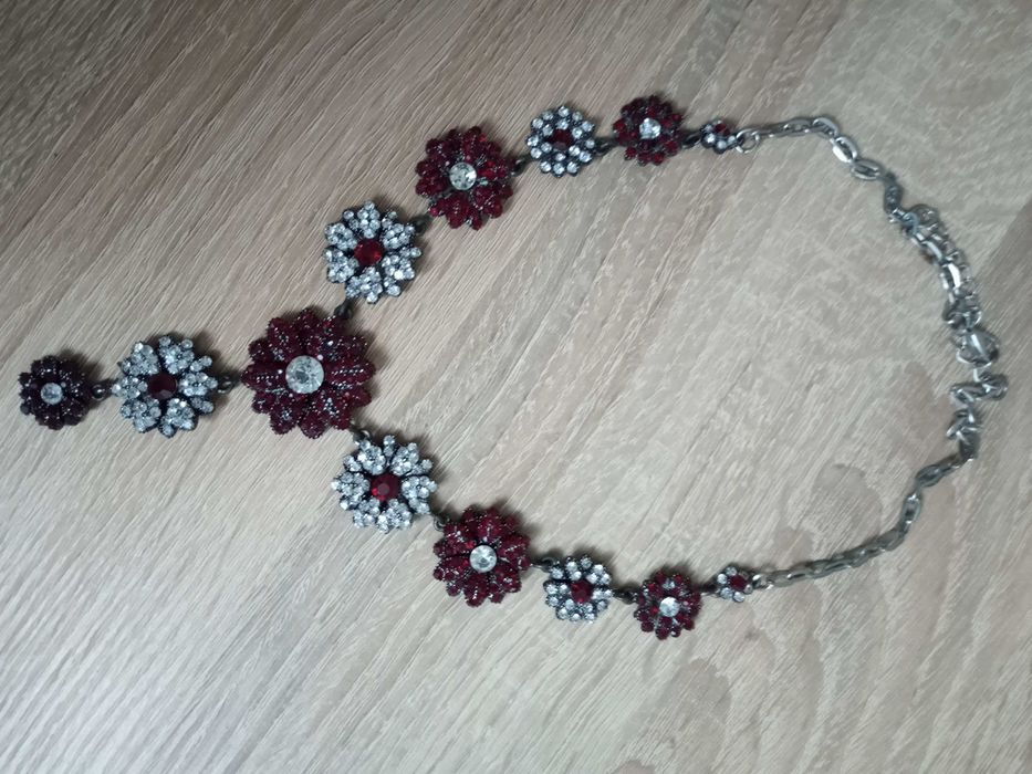 Красиво, индийско колие