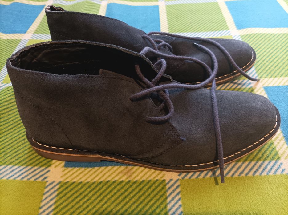 Продавам нови велурени обувки