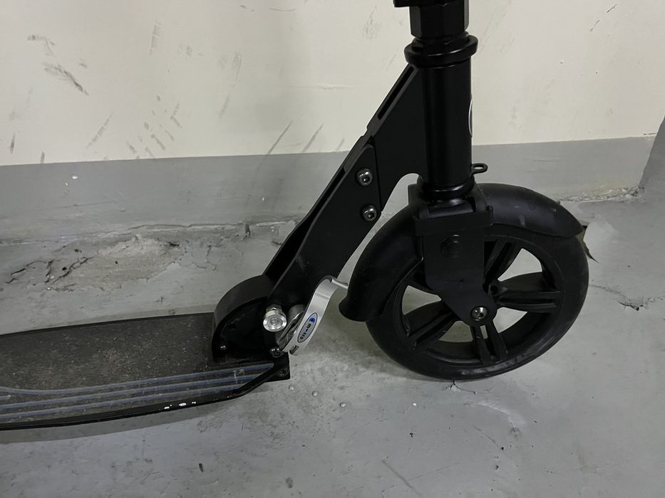 Самокат BMW Micro