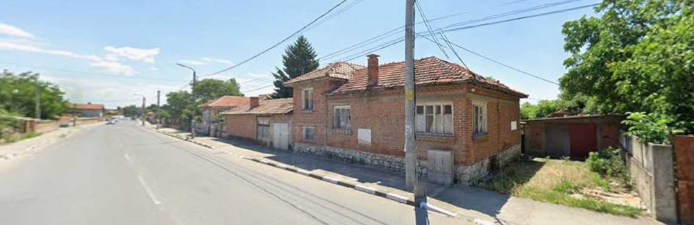 Продават се два съседни имота на главен път – с. Стряма