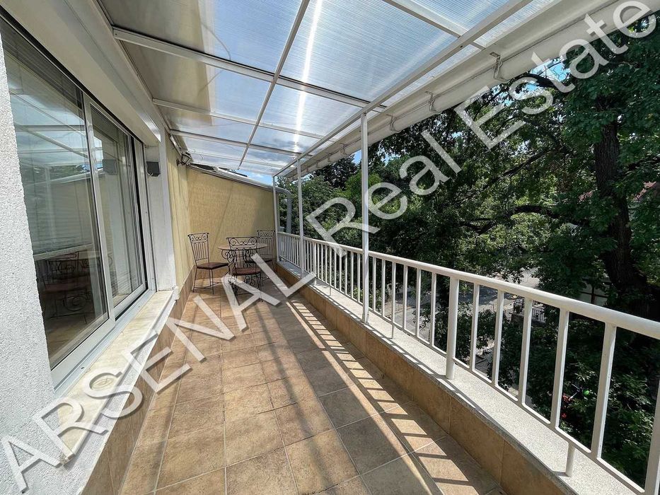 Дава се под наем Тристаен апартамент в София, Лозенец - 185 кв.м за 1250 € - Снимка #10